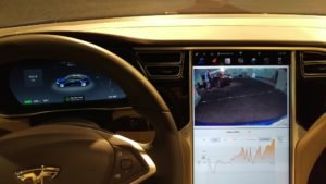 tesla-model-s-2017-rearview-camera