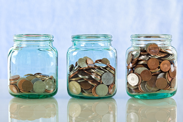 bigstock-saving-money-in-old-jars-4782034_600x
