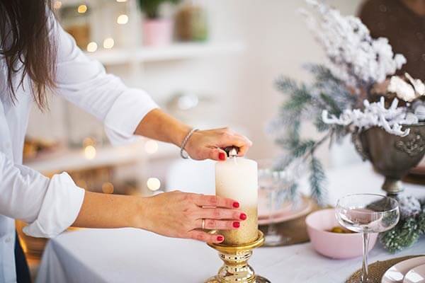 8 Affordable Ways to Decorate Your Home for the Holidays